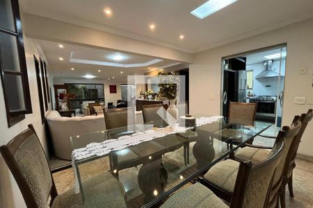 Sala de casa para alugar com 4 quartos, 360m² em Jardim Vinte E Cinco de Agosto, Duque de Caxias