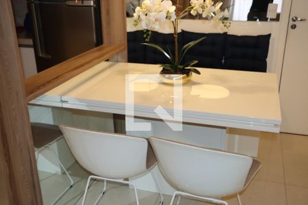 Sala de apartamento para alugar com 2 quartos, 48m² em Jardim Pioneira, Cotia