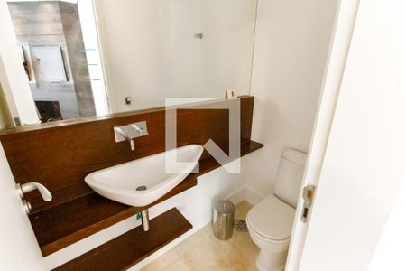 Lavabo de apartamento para alugar com 4 quartos, 154m² em Real Parque, São Paulo