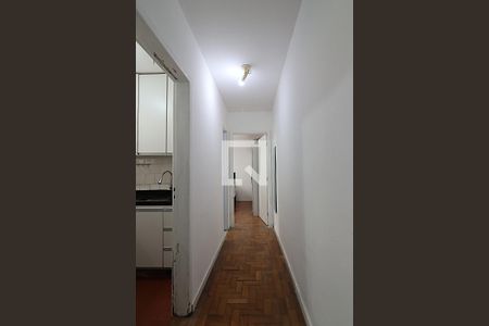 Corredor de apartamento à venda com 1 quarto, 35m² em Petrópolis, Porto Alegre