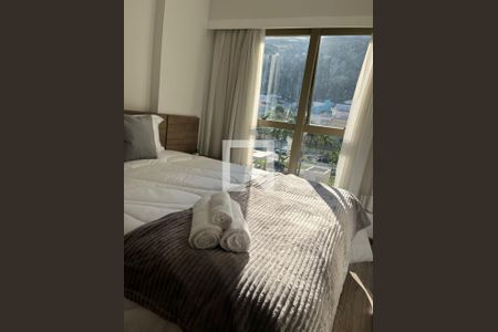 Quarto 1 de apartamento para alugar com 2 quartos, 76m² em Jacarepaguá, Rio de Janeiro