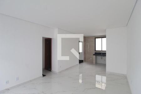 Sala de casa de condomínio à venda com 3 quartos, 140m² em Trevo, Belo Horizonte