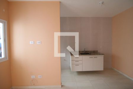 Sala/Cozinha de apartamento para alugar com 1 quarto, 35m² em Vila Mazzei, São Paulo