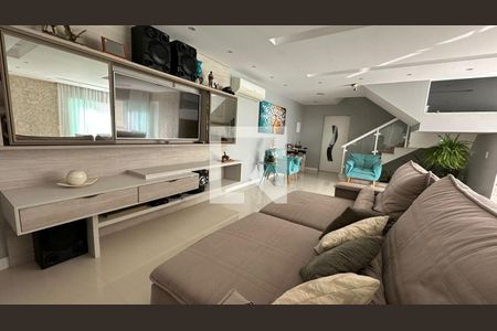 Sala de casa de condomínio à venda com 3 quartos, 350m² em Jacarepaguá, Rio de Janeiro