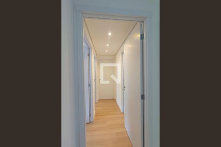 Corredor de apartamento para alugar com 3 quartos, 75m² em Marechal Rondon, Canoas