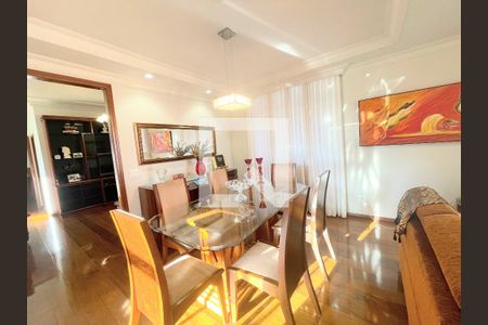 Sala de apartamento à venda com 3 quartos, 140m² em Padre Eustáquio, Belo Horizonte