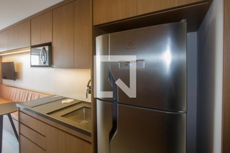 Cozinha de kitnet/studio à venda com 1 quarto, 24m² em Vila Cordeiro, São Paulo