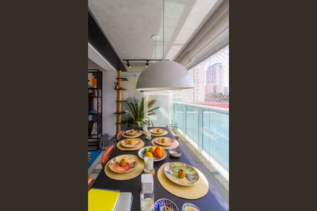 Varanda de apartamento à venda com 1 quarto, 43m² em Campo Belo, São Paulo