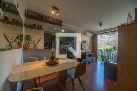 Sala de apartamento à venda com 2 quartos, 56m² em Morro Santana, Porto Alegre