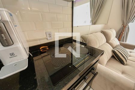 Sala e Cozinha de apartamento para alugar com 1 quarto, 38m² em Vila Graciosa, São Paulo