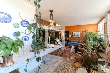 Sala de apartamento à venda com 2 quartos, 213m² em Higienópolis, São Paulo