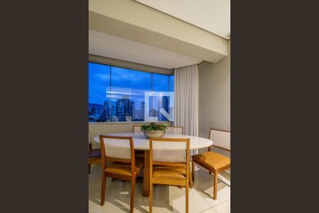 Sala de apartamento para alugar com 3 quartos, 153m² em Funcionários, Belo Horizonte