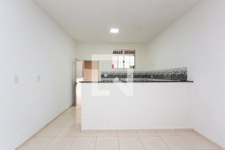 Sala de casa para alugar com 2 quartos, 120m² em Vila Nova Curuca, São Paulo