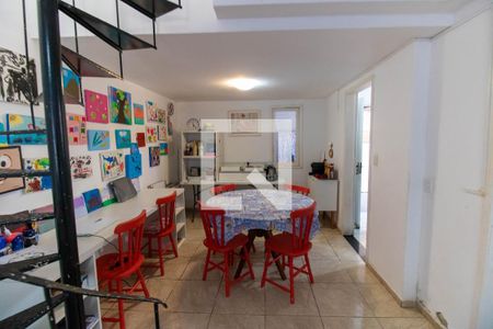 Sala de casa à venda com 6 quartos, 720m² em São Francisco, Niterói