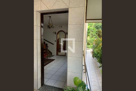 Casa à venda com 4 quartos, 229m² em Vila Prudente, São Paulo