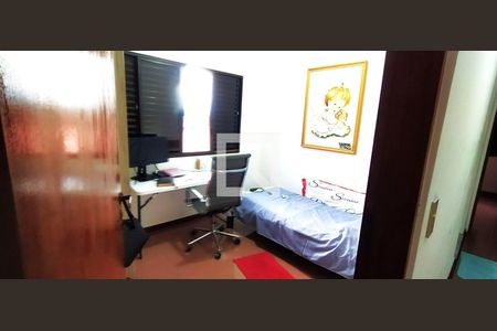 Casa à venda com 3 quartos, 179m² em Vila Ema, São Paulo