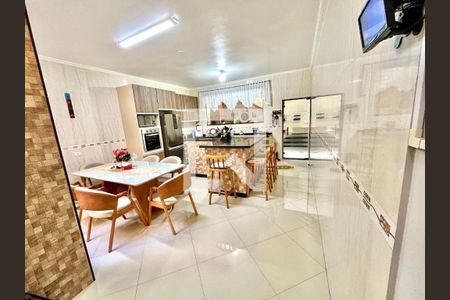 Casa à venda com 3 quartos, 182m² em Vila Amabile Pezzolo, Santo André
