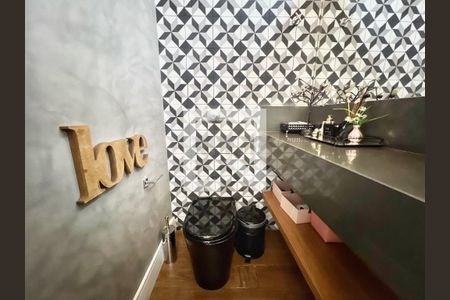 Casa à venda com 4 quartos, 275m² em Swiss Park, Campinas