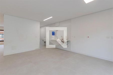 Casa à venda com 4 quartos, 291m² em Jardim Prudência, São Paulo