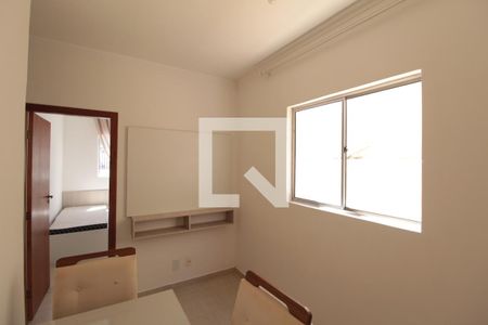Sala de apartamento à venda com 2 quartos, 40m² em Jaqueline, Belo Horizonte