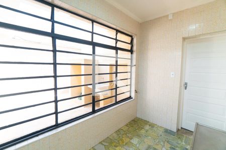 Cozinha de casa à venda com 3 quartos, 250m² em Jardim Itacolomi, São Paulo
