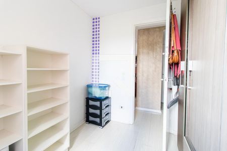 Quarto 1 de apartamento para alugar com 2 quartos, 65m² em Guaíra, Curitiba