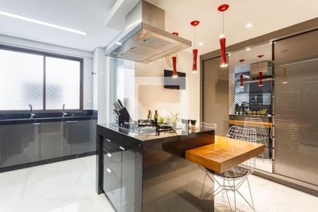 Cozinha de apartamento à venda com 4 quartos, 140m² em Buritis, Belo Horizonte