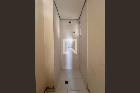 Banheiro Social de apartamento à venda com 3 quartos, 76m² em Mansões Santo Antônio, Campinas