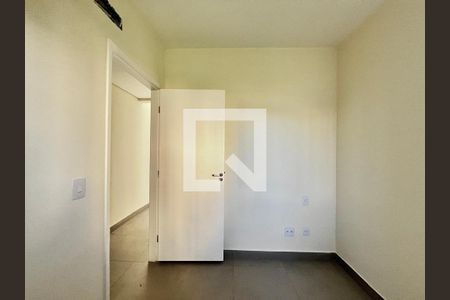Quarto 2 de apartamento à venda com 3 quartos, 76m² em Mansões Santo Antônio, Campinas