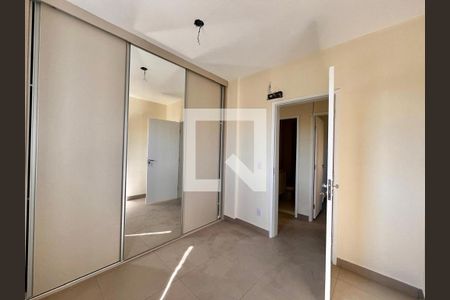 Quarto de apartamento à venda com 3 quartos, 76m² em Mansões Santo Antônio, Campinas