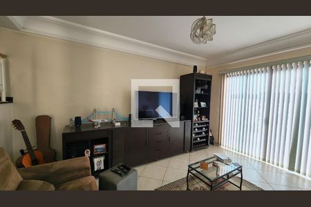 Sala de casa à venda com 3 quartos, 372m² em Jardim Sao Vicente, Jundiaí