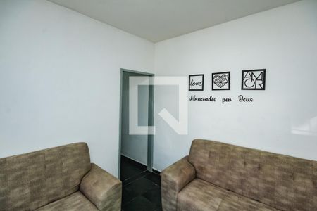 Sala de casa à venda com 2 quartos, 100m² em Vila Cloris, Belo Horizonte