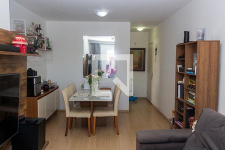 Sala de apartamento para alugar com 3 quartos, 72m² em Jardim Sabara, São Paulo