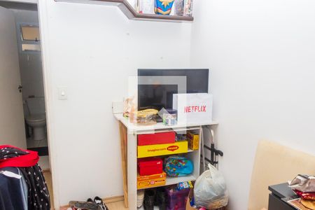 Quarto 1 de apartamento para alugar com 3 quartos, 72m² em Jardim Sabara, São Paulo