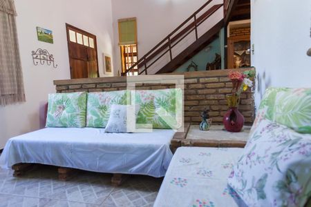Sala de casa de condomínio à venda com 5 quartos, 326m² em Jardim Petropolis, Nova Lima