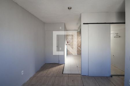 Sala de apartamento à venda com 2 quartos, 38m² em Estância Velha, Canoas