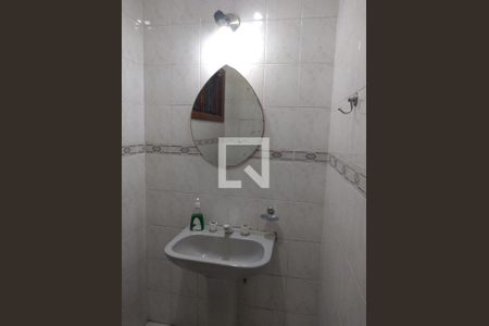 Lavabo de casa à venda com 4 quartos, 200m² em Jardim Sabará, Porto Alegre