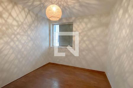 Quarto 1 de apartamento à venda com 4 quartos, 180m² em Santo Antônio, Belo Horizonte