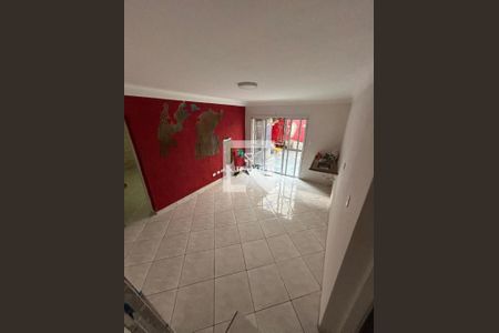 Casa à venda com 3 quartos, 131m² em Jardim Ivone, São Paulo
