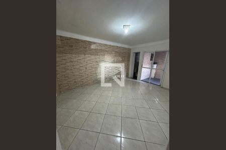 Casa à venda com 3 quartos, 131m² em Jardim Ivone, São Paulo