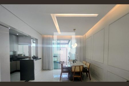 Sala de casa à venda com 3 quartos, 160m² em Parque Xangri-lá, Contagem