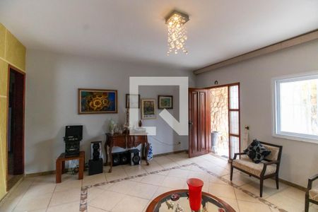 Sala1 de casa à venda com 3 quartos, 289m² em Piratininga, Niterói