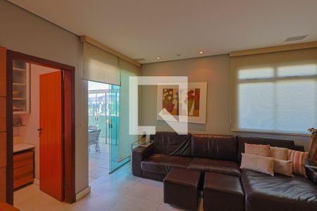 Sala 2 de apartamento à venda com 4 quartos, 246m² em Nova Floresta, Belo Horizonte