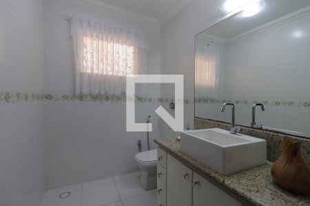 Lavabo 1 de casa à venda com 3 quartos, 247m² em Parque das Nações, Santo André
