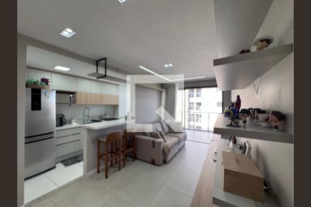 Sala de apartamento à venda com 2 quartos, 80m² em Barra da Tijuca, Rio de Janeiro