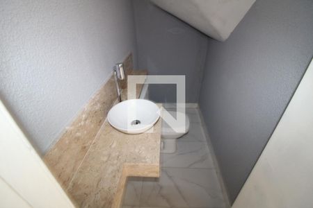 Lavabo de casa à venda com 3 quartos, 120m² em Vila Roque, São Paulo