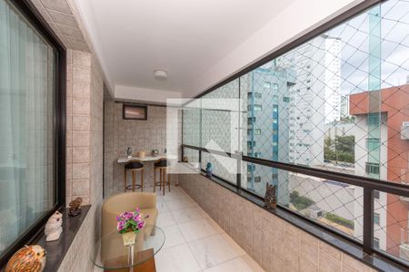 Varanda de apartamento à venda com 4 quartos, 136m² em Belvedere, Belo Horizonte