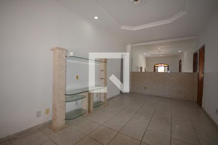 Sala de casa para alugar com 4 quartos, 280m² em Campo Grande, Rio de Janeiro