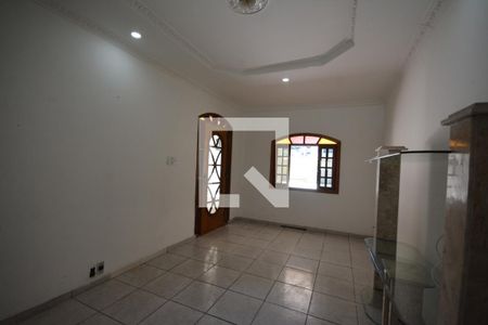 Sala de casa para alugar com 4 quartos, 280m² em Campo Grande, Rio de Janeiro