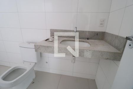Banheiro do Quarto 1 de apartamento para alugar com 3 quartos, 137m² em Tubalina, Uberlândia